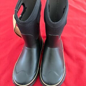 ☃️☔️ Bogs Black Kids Waterproof Boots ☃️☔️